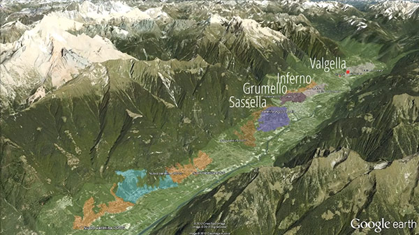 עמק ולטלינה בהדמייה תלת-מימדית מתוך סרטון הסברה של יקב נינו נגרי. משמאל האלפים הרטאיים (Retiche) ומימין האלפים הברגמסקים.